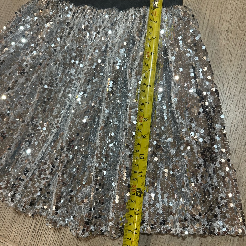 Sparkling Silver Sequin Skirt (YXL) - Picture 5 of 8